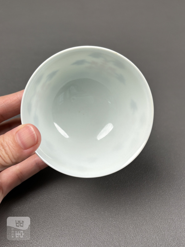 清乾隆 青花矾红宝相花纹杯一对 - 图6